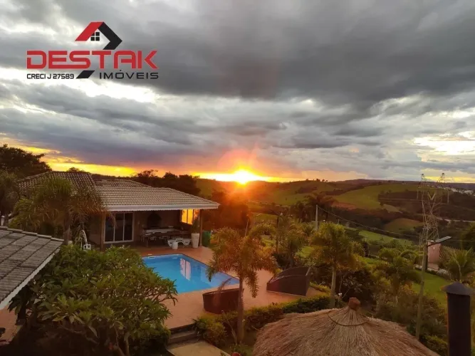 Comercial - Bairro dos Pintos