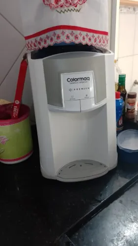 Bebedouro refrigerador de água