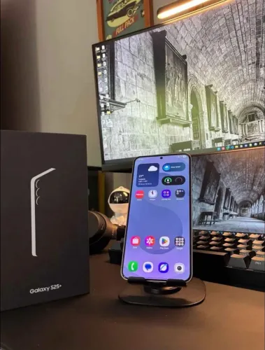 Samsung Galaxy S25 Plus 5G, 512GB, 12GB RAM, Estado de NOVO