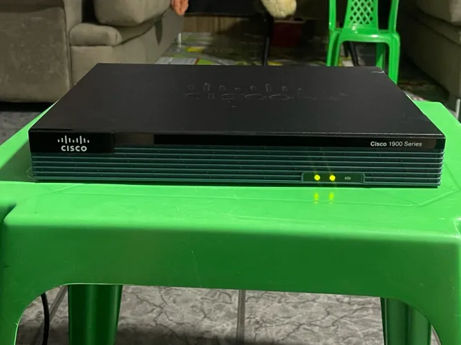 Roteador Cisco 1900 Series