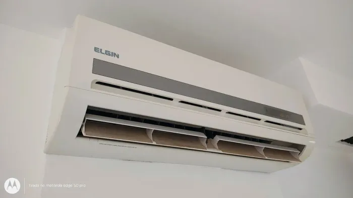 Ar Condicionado Split Convencional Elgin 12.000 BTUs