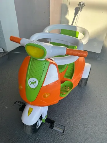 Triciclo Moto Duo de Passeio Duplo 2 em 1 Infantil