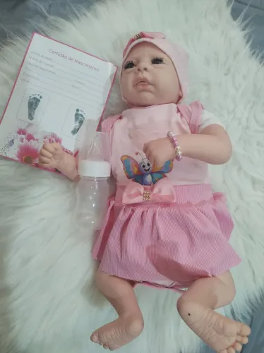 Linda boneca reborne 