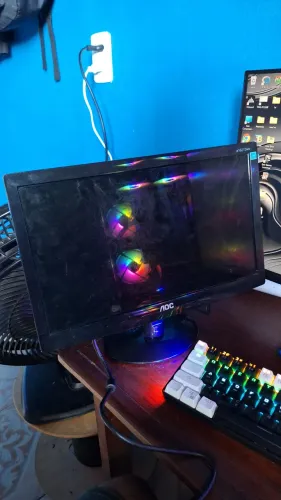 Monitor 16 polegadas