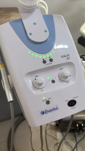 Aparelho de profilaxia dental Kondentech