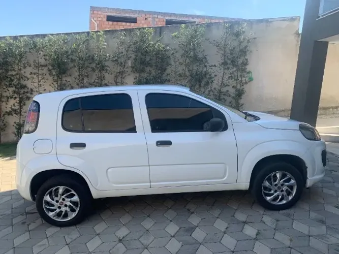 Fiat Uno Drive 1.0 Flex 6V 5P 2018