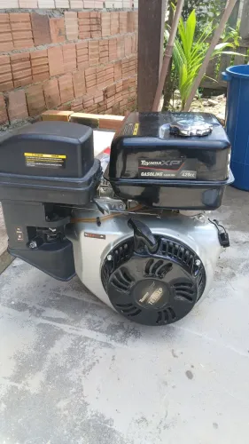 Motor toyama 15 HP, top sem nenhuma problema, completo e mais 2 hélice