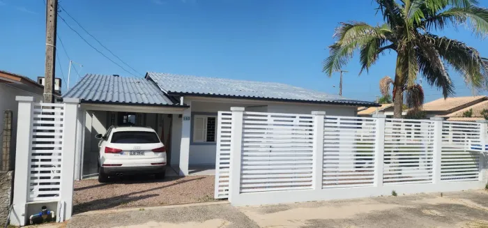 Casa completa próxima ao mar!