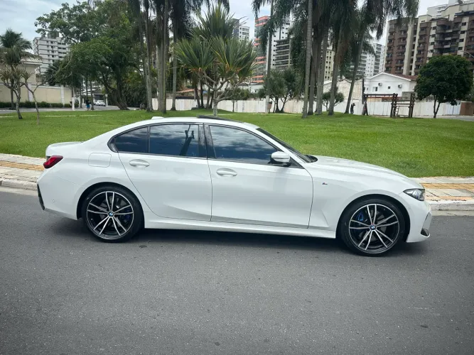 BMW 320I A 2.0 TB M Sport Activeflex 16V 4P 2023