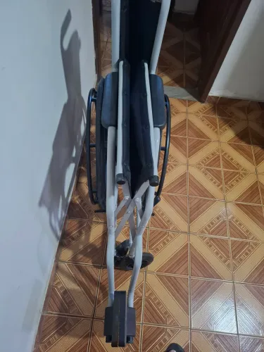 Vendo cadeiras de rodas nova, somente venda *