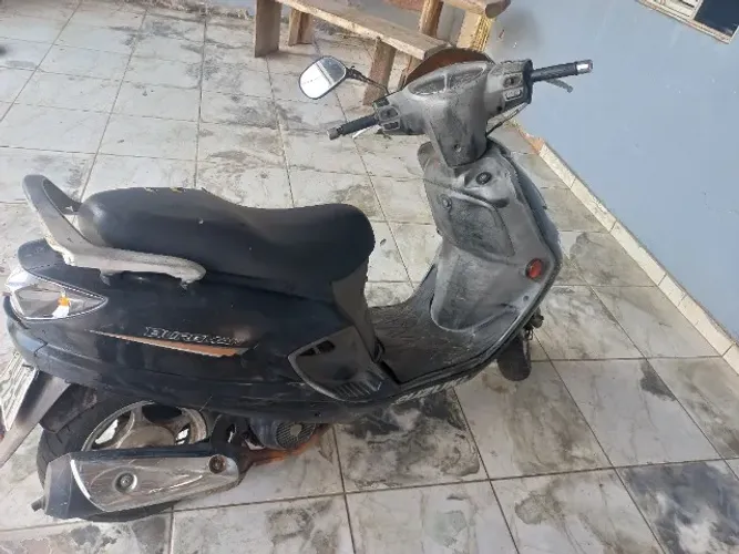 moto Suzuki bugman 125 automática 3.300,00