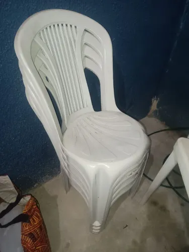 Mesa plástica c 4 cadeiras