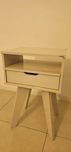 Mesa de cabeceira 