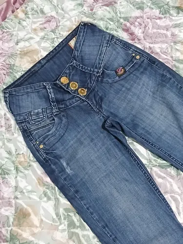 Calça jeans skinny feminina