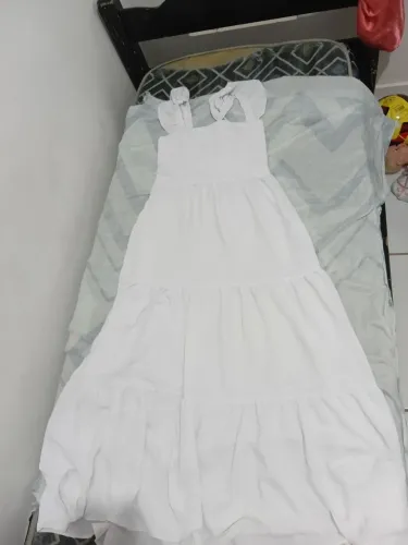 Vendo vestido por 65$ reais se interessar entre em contato cmg
