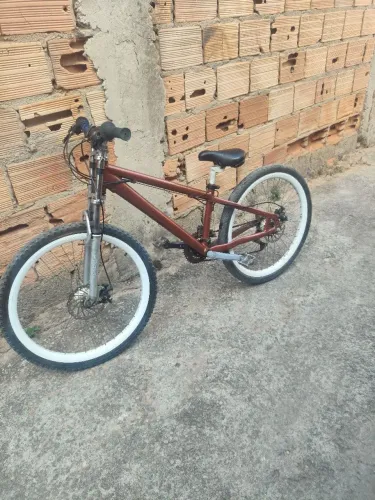 Bicicleta MTB Aro 26 com Freios a Disco // PRECO OTIMO CHAMA