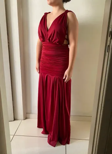 Vestido Longo de Festa Vinho Splash | Elegante para Casamento, Formatura e Gala
