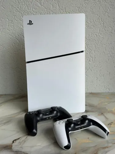PlayStation 5 Slim 1TB (COM 2 CONTROLES & MÍDIA FÍSICA)