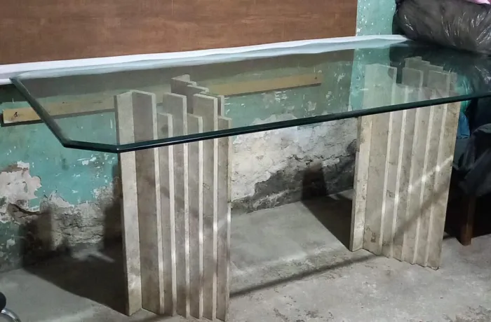 Mesa Grande Mármore e Vidro