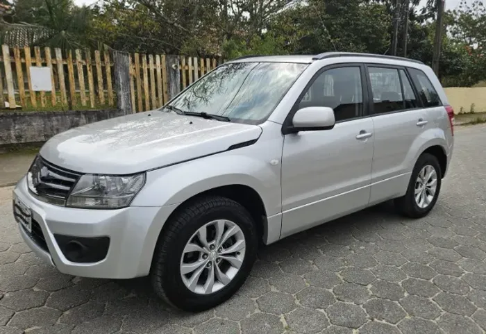 Suzuki Grand Vitara 2.0 16V 4x2/4x4 5P Mec. 2013