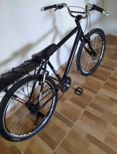 BICICLETA MONTADINHA COM VMAX