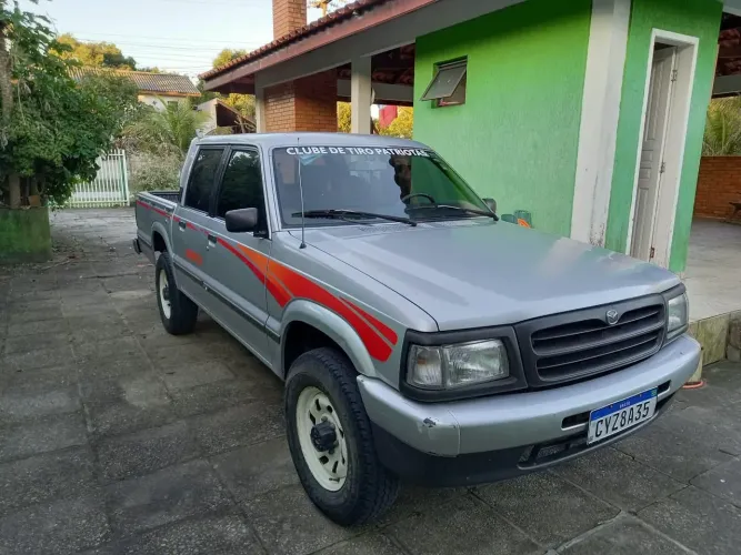Mazda B-2500 Pick-up CD 4X4 2.5 Diesel 1999