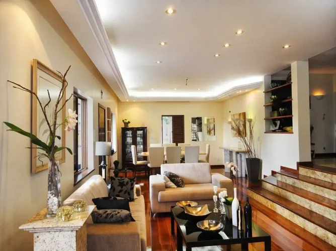 Casa 5 Quartos à venda Planalto.