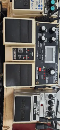Delay Boss DD20 Giga Delay sem caixa