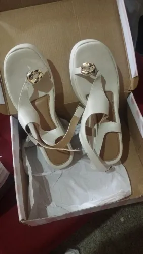 Novo para vender