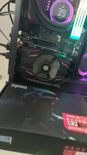 Placa de video Rx 550 4gb Revenger