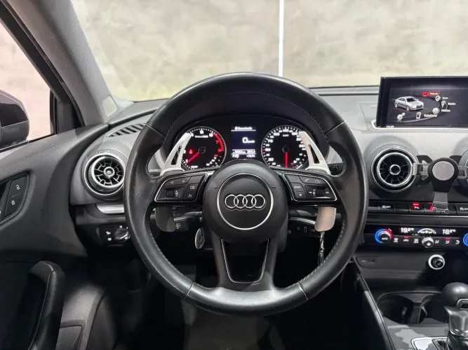 Audi A3 Sedan 1.4 TFSI Flex Tiptronic 4P 2018
