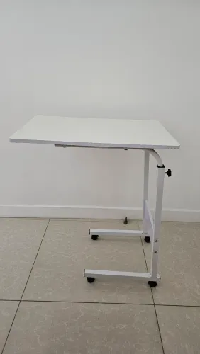 Mesa Multiuso com Rodinhas
