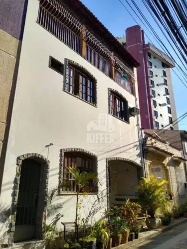 Casa triplex à venda em Icaraí, Niterói,