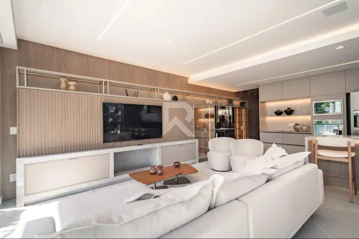 Apartamento Novo, Mobiliado com 3 suítes e 3 vagas para alugar - 153m2 - Água Verde, Curit