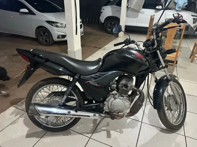 VENDE SE MOTO