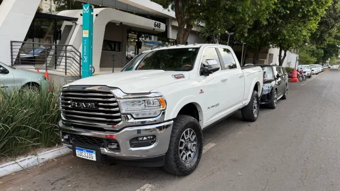 Ram 3500 Limited Longhorn 6.7 TB CD Diesel 2022