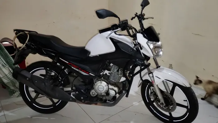 YAMAHA FACTOR MUITO CONSERVADA 