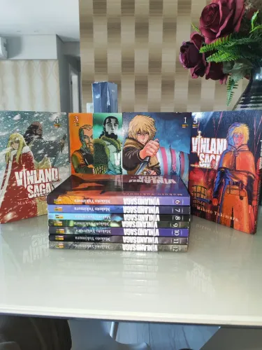 Desapego de Mangá Vinland Saga 1-12+17