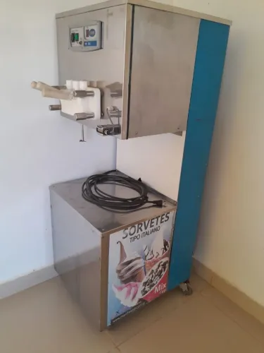 Vendo essa máquina de sorvete italiano monofásica