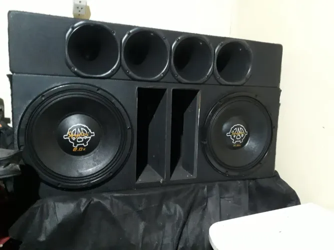 Vendo duas caixas de Som 