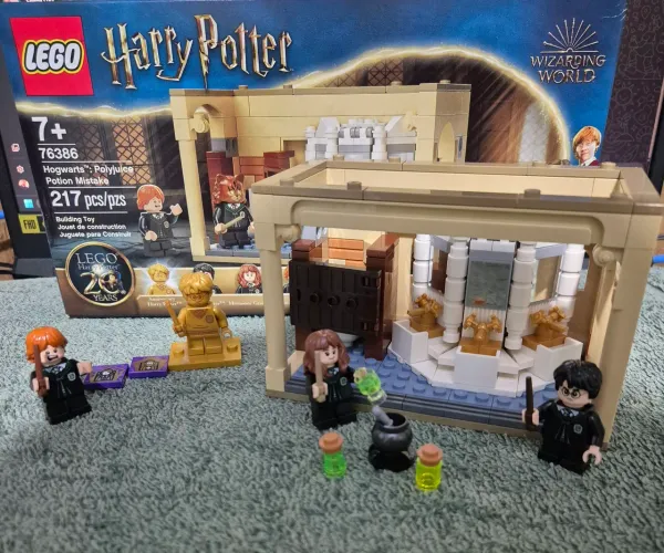 Lego 76386, Erro com a Poção Polissuco, Harry Potter - 217 peças, completo.