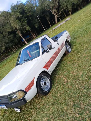 Ford Pampa 4X4 Jeep GL / L 1.6 (álcool) 1994
