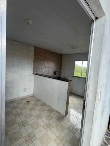 Quarta / sala pra alugar