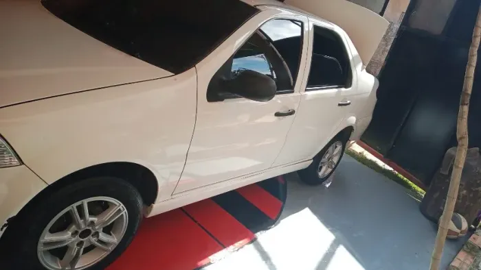 Fiat Siena EL 1.0 MPI Fire Flex 8V 4P 2014