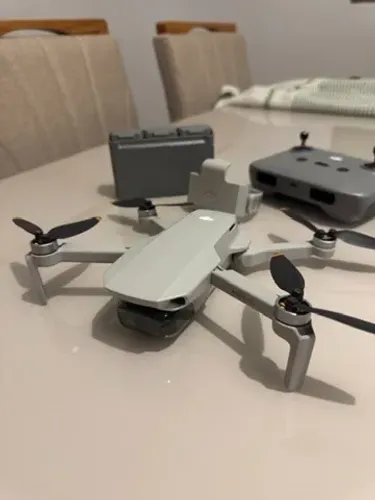 ? DJI Mini 4K Fly More Combo - Excelente estado!