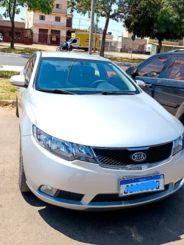 Kia Motors Cerato 1.6 16V Mec. 2011
