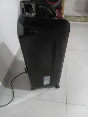 Vendo um climatizador novo no valor de 600,00 reais porque estou precisando muito do di