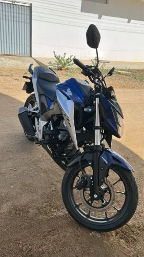Vendo CB Twister 300F Azul Perolizado