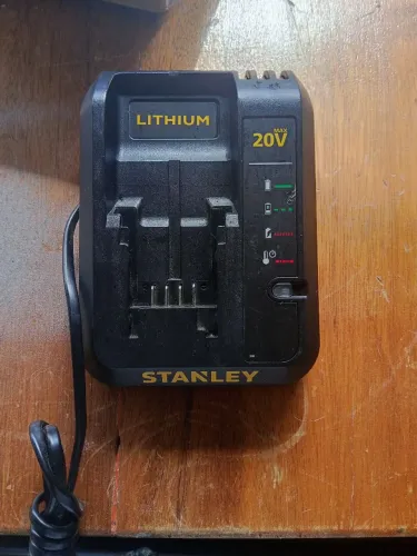 Carregador Stanley 20v linha antiga SC201