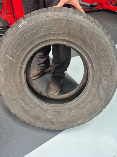Pneu 265/70 R16 pirelli